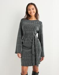 Pieces - Sort - Pcmaeve Ls Rev. Dress Jrs