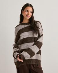 Pieces - Beige - Pcrasmine Ls Oneck Knit Pwp Bc