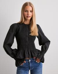 Nelly - Sort - Favorite Smock Blouse