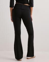 Pieces - Sort - Pcgeorgina Mw Flared Legging Jrs D2