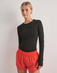 Nike - Rød - W Nk One Df Mr 3in Br Short