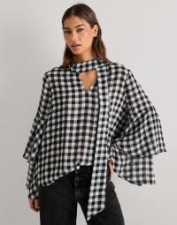 Vero Moda - Sort - Vmsia Ls Flounce Top Wvn Ga