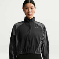 Nike Swift Repel-løbejakke med UV-beskyttelse til kvinder - sort