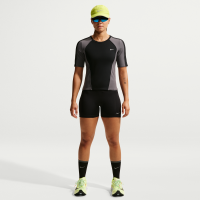Nike Tempo tætsiddende løbeshorts (10 cm) med høj talje til kvinder - sort