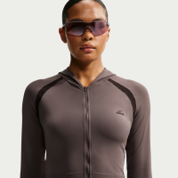 NikeSKIMS Stretch Knit Baby-hættetrøje med fuld lynlås til kvinder - brun