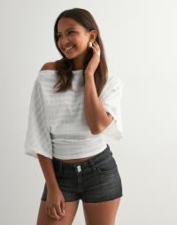 Nelly - Sort - Stitch Jeans Shorts