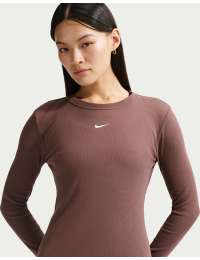 Langærmet Nike -T-shirt i rib med tætsiddende pasform til kvinder - lilla